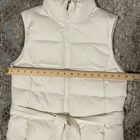 Long belted goose down filled vest - Picture 4 of 4
